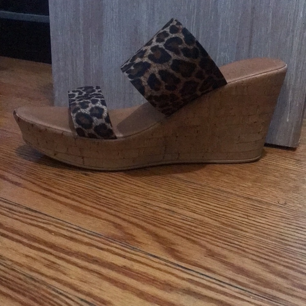 Wedges - Picture 2 of 5